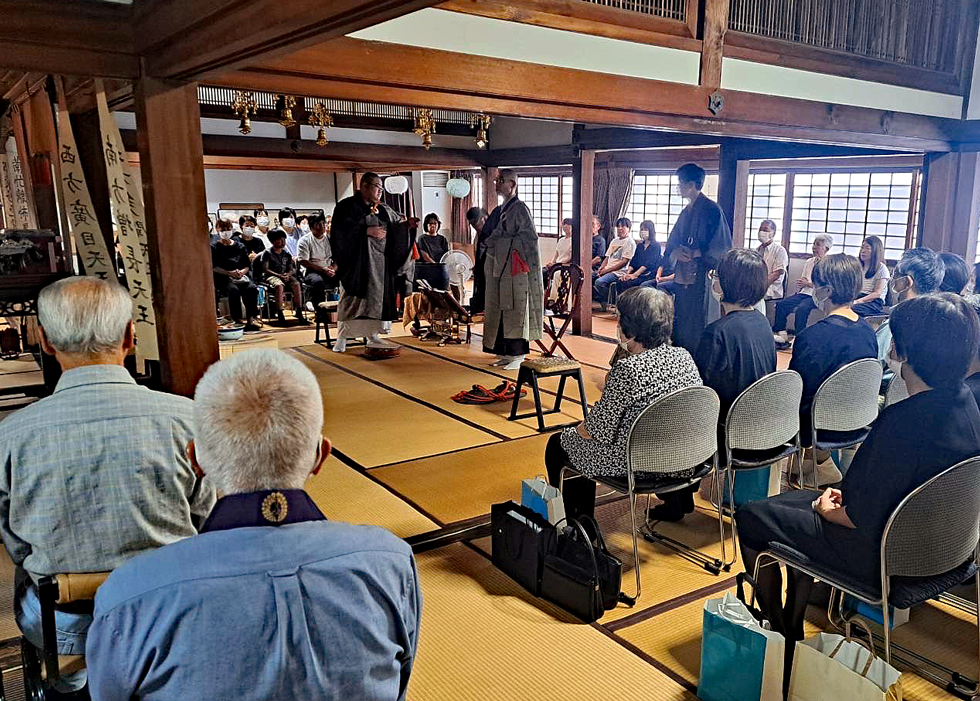 お盆の総供養